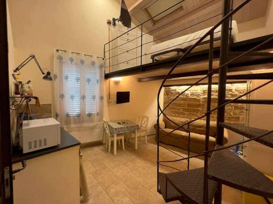 Suite Minerva 10 Steps From Piazza Civica 알게로 외부 사진