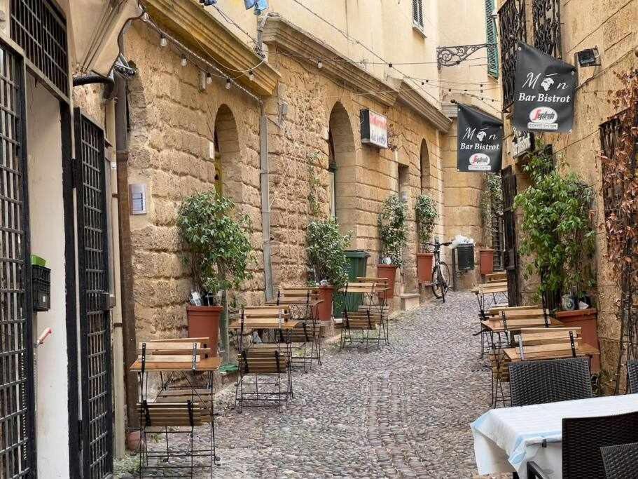 Suite Minerva 10 Steps From Piazza Civica 알게로 외부 사진